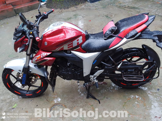 Suzuki gixxer monotone
